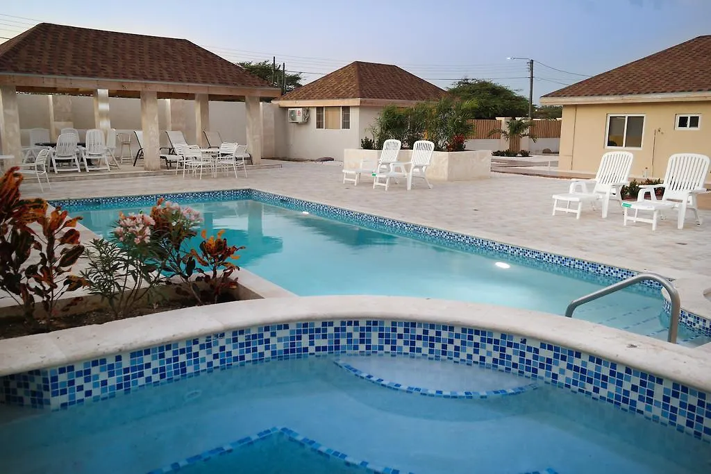 Tropical Breeze Apartments Aruba